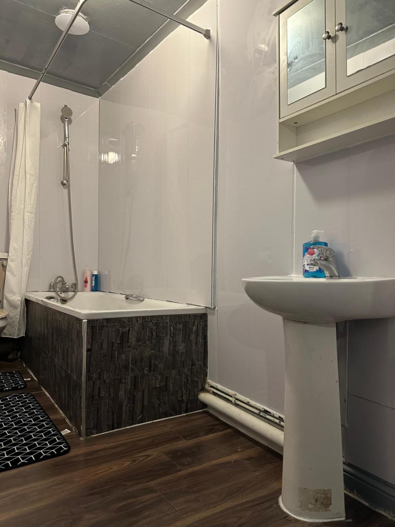 Luxury Room In A 4 Bedroom Flat! 4 Minutes Walk To Kingscross, St Pancras Londres Extérieur photo