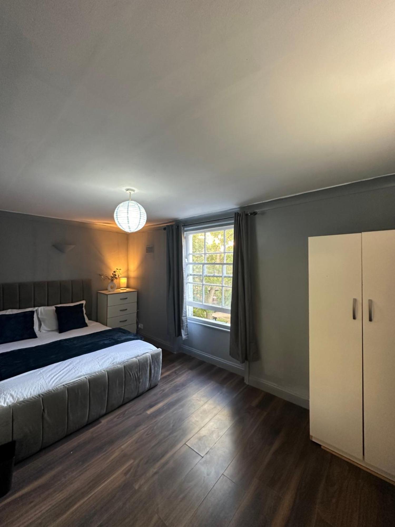 Luxury Room In A 4 Bedroom Flat! 4 Minutes Walk To Kingscross, St Pancras Londres Extérieur photo