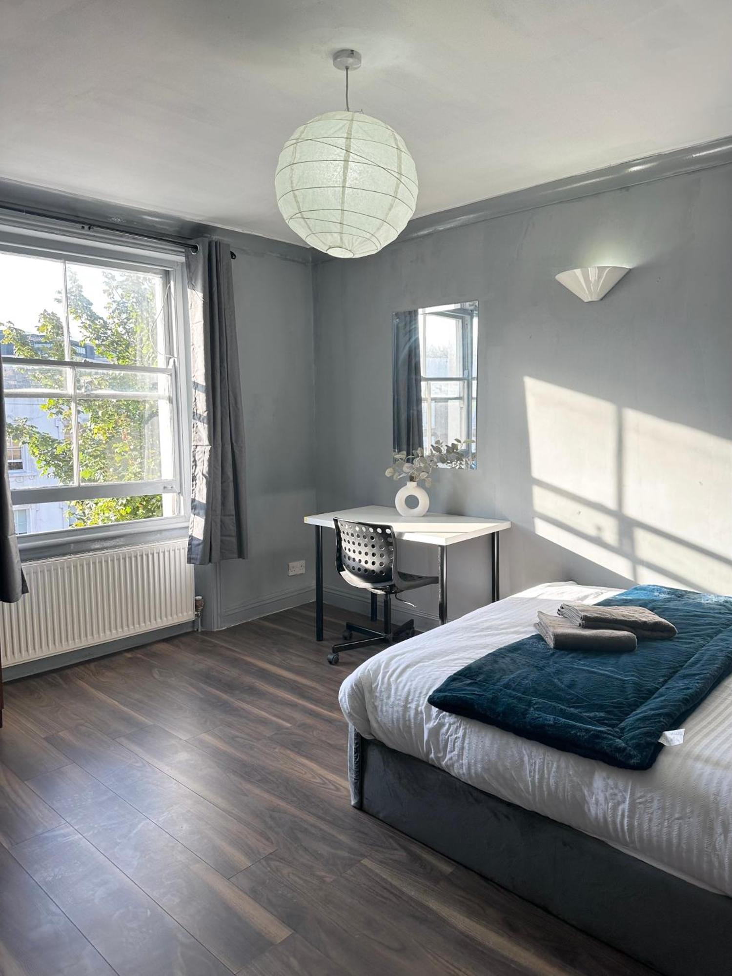 Luxury Room In A 4 Bedroom Flat! 4 Minutes Walk To Kingscross, St Pancras Londres Extérieur photo