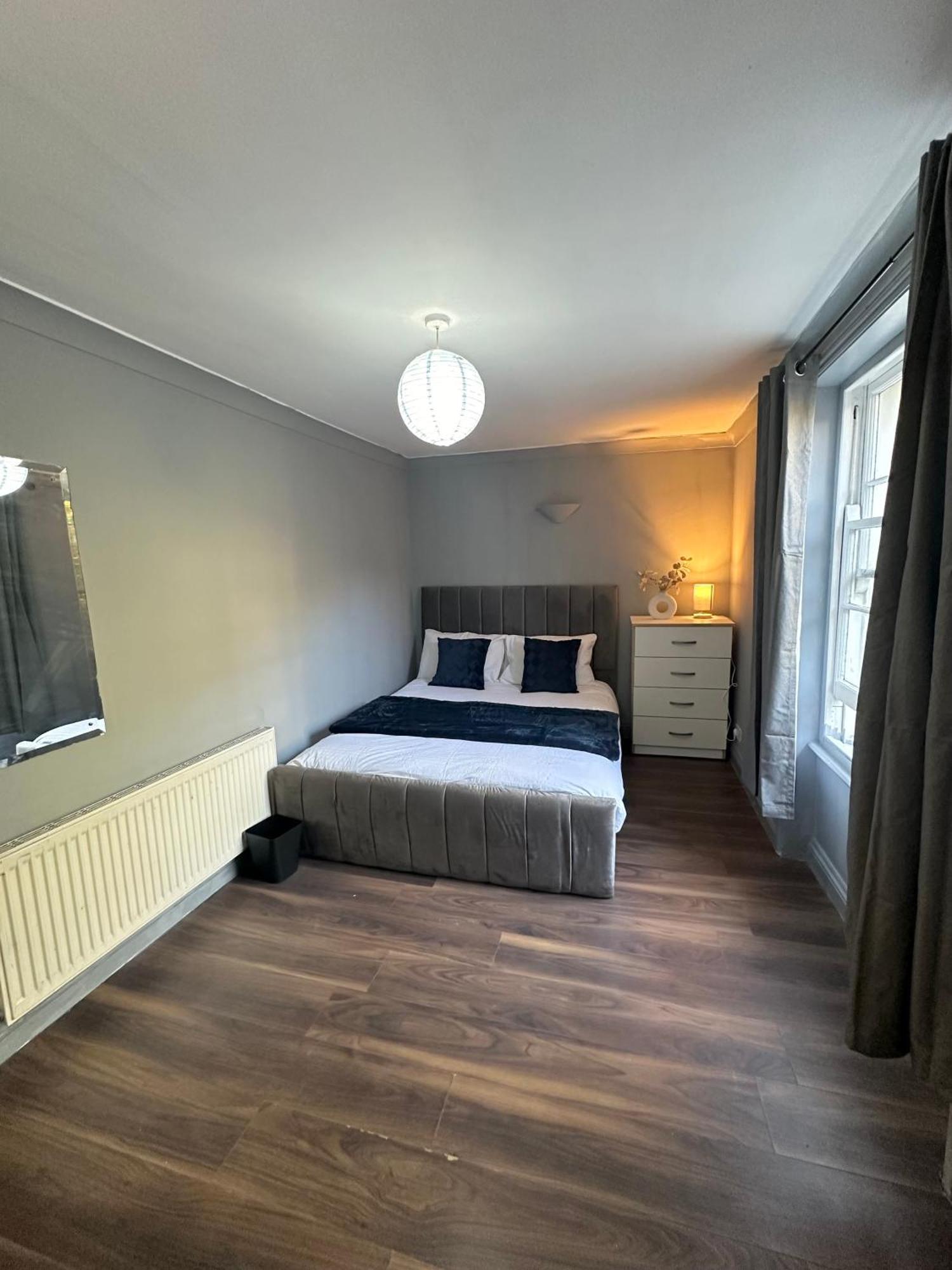Luxury Room In A 4 Bedroom Flat! 4 Minutes Walk To Kingscross, St Pancras Londres Extérieur photo