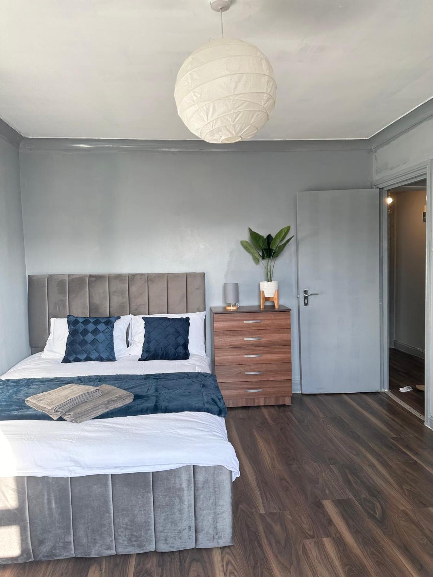 Luxury Room In A 4 Bedroom Flat! 4 Minutes Walk To Kingscross, St Pancras Londres Extérieur photo